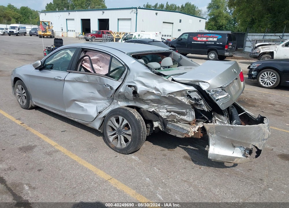 2013 HONDA ACCORD LX VIN: 1HGCR2F32DA066082