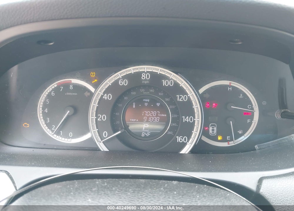 2013 HONDA ACCORD LX VIN: 1HGCR2F32DA066082
