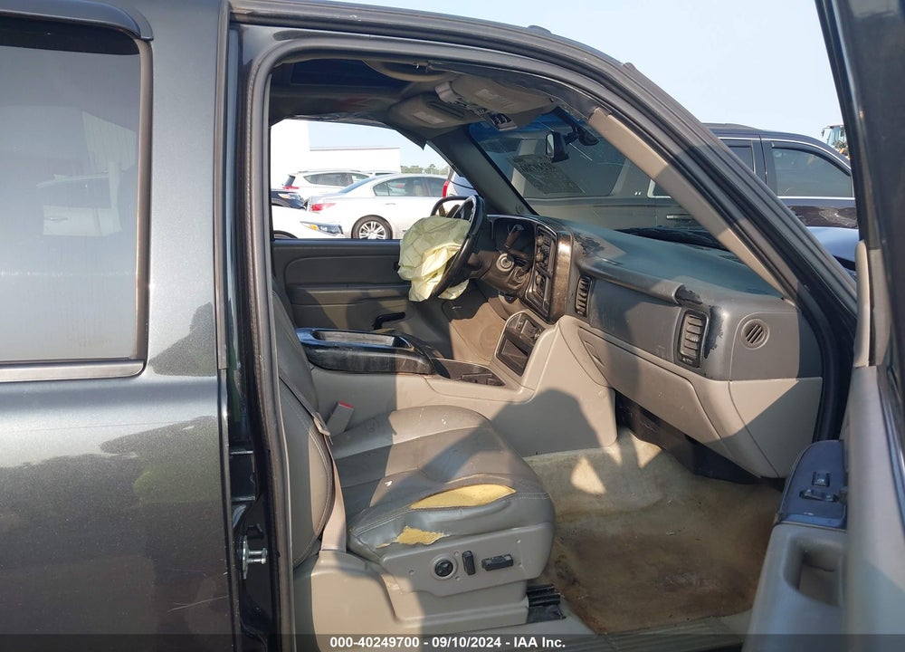 2004 GMC YUKON XL 1500 SLT VIN: 3GKEC16Z54G323717
