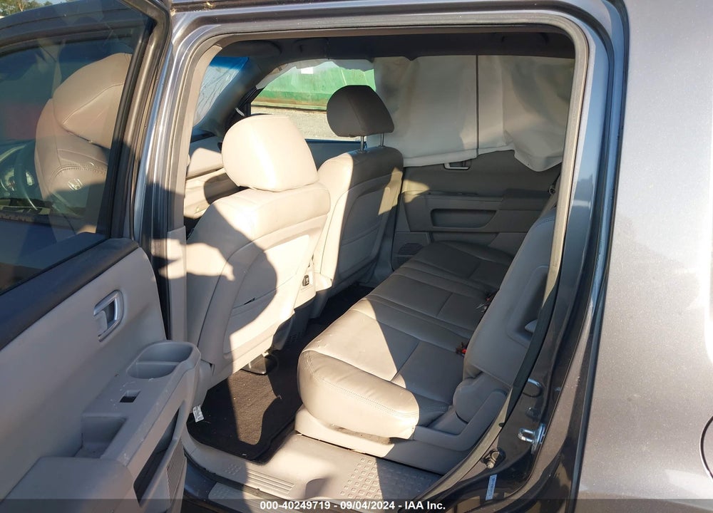 2012 HONDA PILOT LX VIN: 5FNYF4H28CB071676