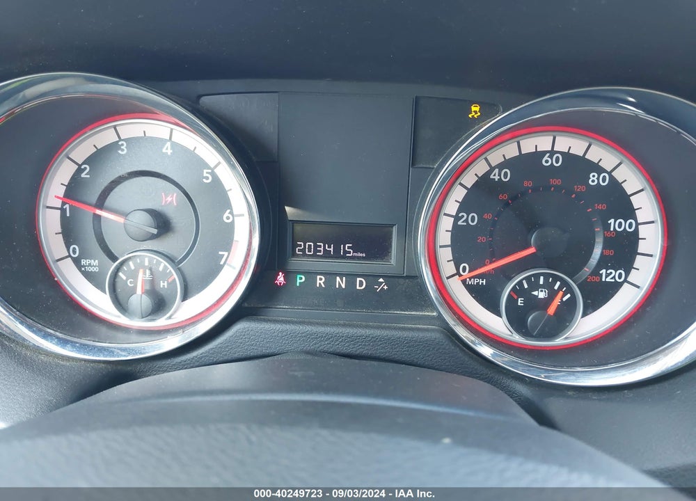 2011 DODGE GRAND CARAVAN VIN: 2D4RN4DG1BR731443