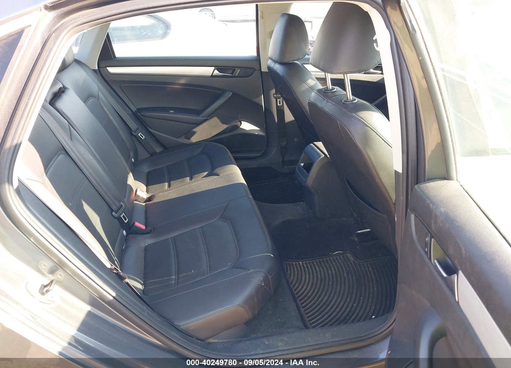 2012 VOLKSWAGEN PASSAT 2.5L SE VIN: 1VWBP7A37CC103762