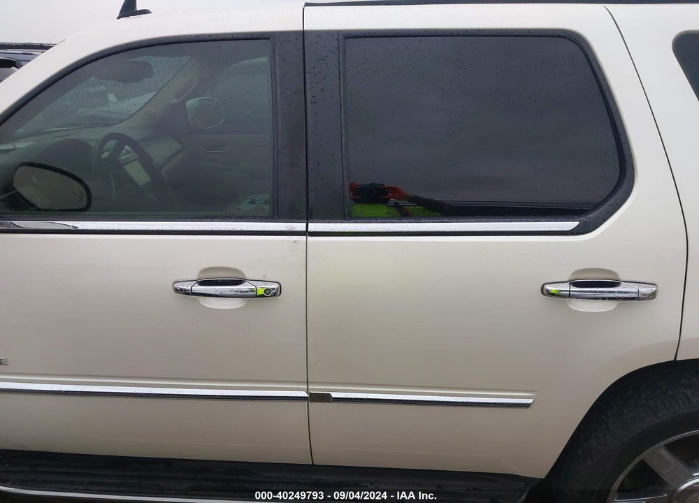 2013 CADILLAC ESCALADE LUXURY VIN: 1GYS3BEF2DR100833