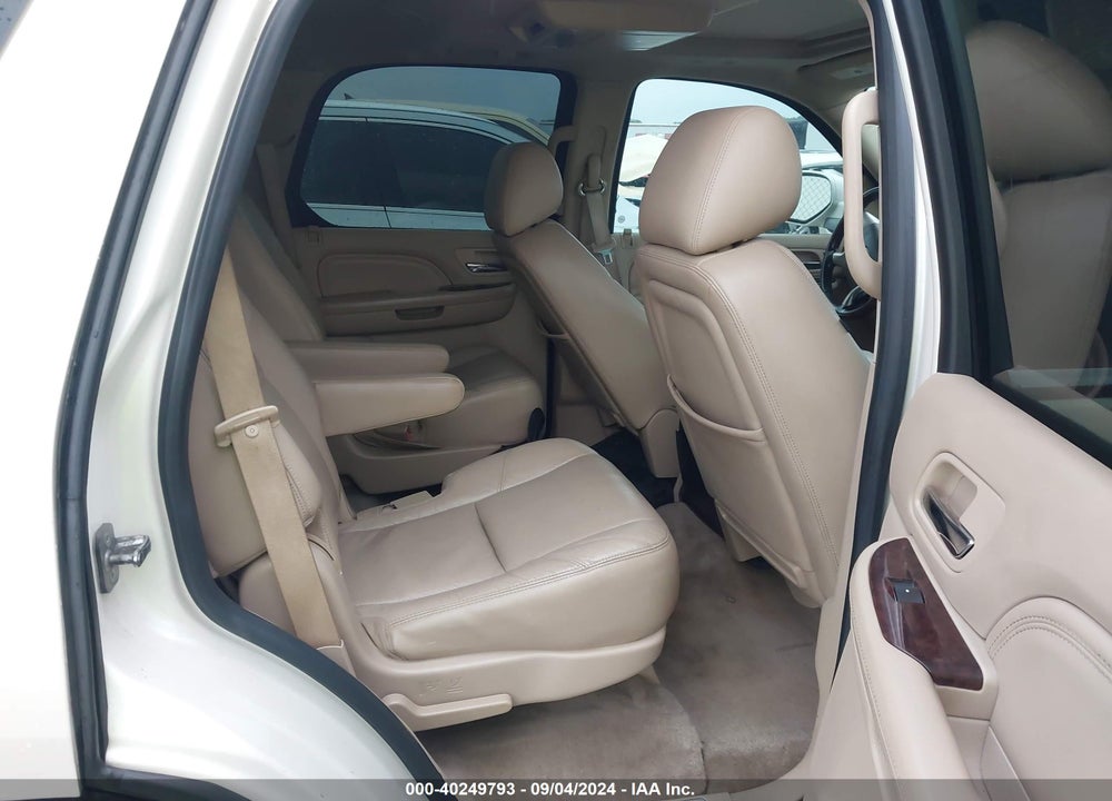 2013 CADILLAC ESCALADE LUXURY VIN: 1GYS3BEF2DR100833