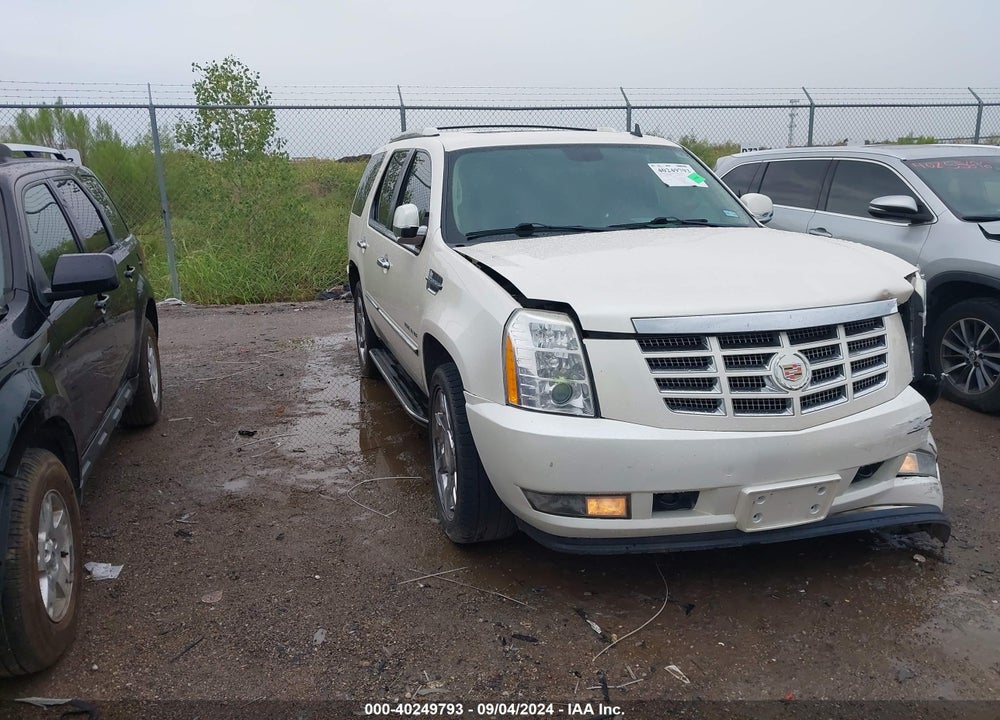 2013 CADILLAC ESCALADE LUXURY VIN: 1GYS3BEF2DR100833