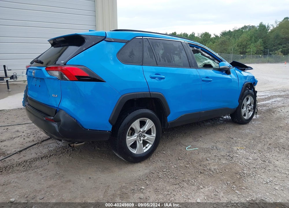 2020 TOYOTA RAV4 XLE VIN: 2T3W1RFV2LW066967