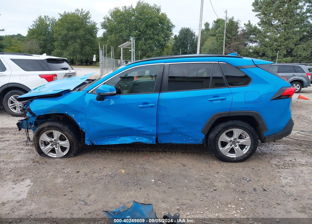 2020 TOYOTA RAV4 XLE VIN: 2T3W1RFV2LW066967