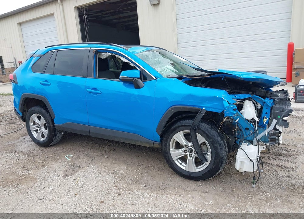 2020 TOYOTA RAV4 XLE VIN: 2T3W1RFV2LW066967