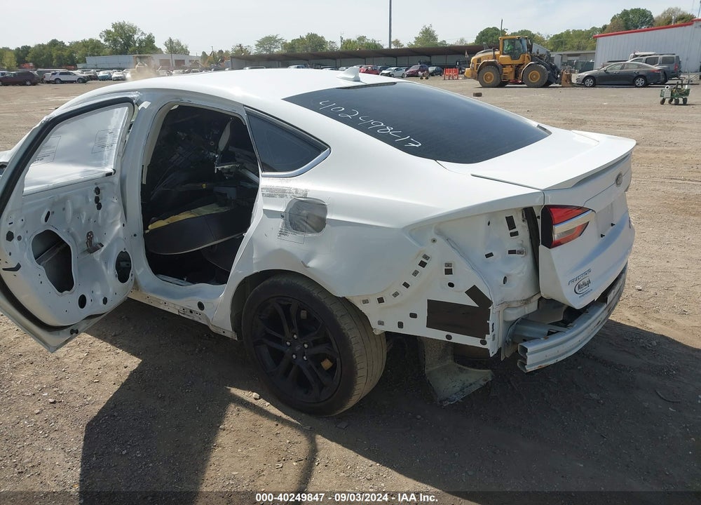 2019 FORD FUSION SE VIN: 3FA6P0HD5KR130040
