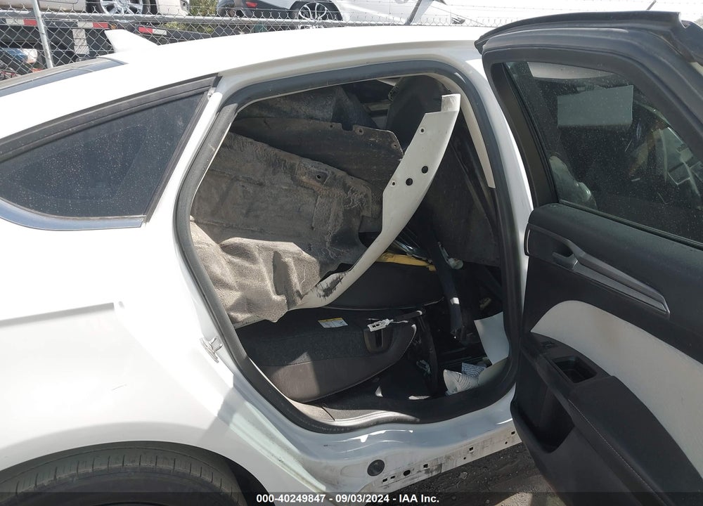 2019 FORD FUSION SE VIN: 3FA6P0HD5KR130040