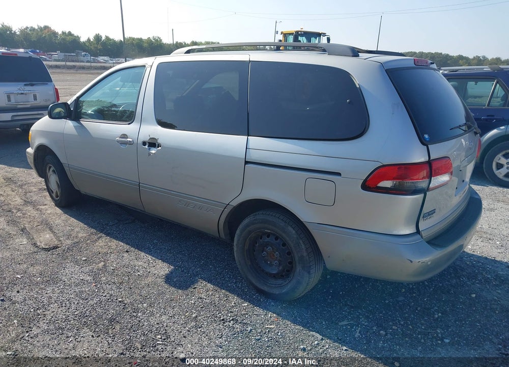 2001 TOYOTA SIENNA XLE VIN: 4T3ZF13C31U399615