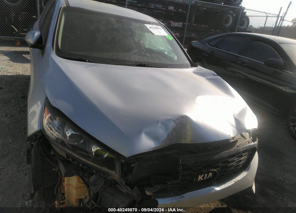 2019 KIA SORENTO 3.3L LX VIN: 5XYPG4A50KG492005