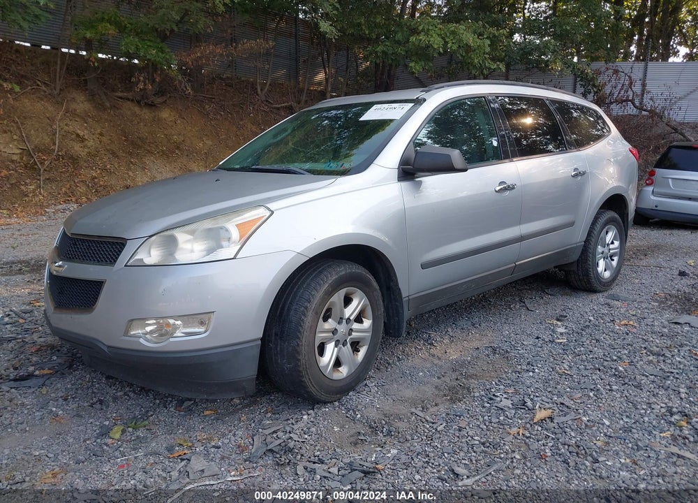 2011 CHEVROLET TRAVERSE LS VIN: 1GNKREED5BJ310740