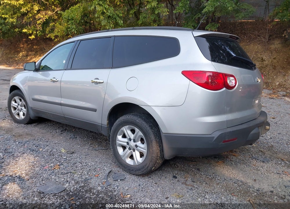 2011 CHEVROLET TRAVERSE LS VIN: 1GNKREED5BJ310740