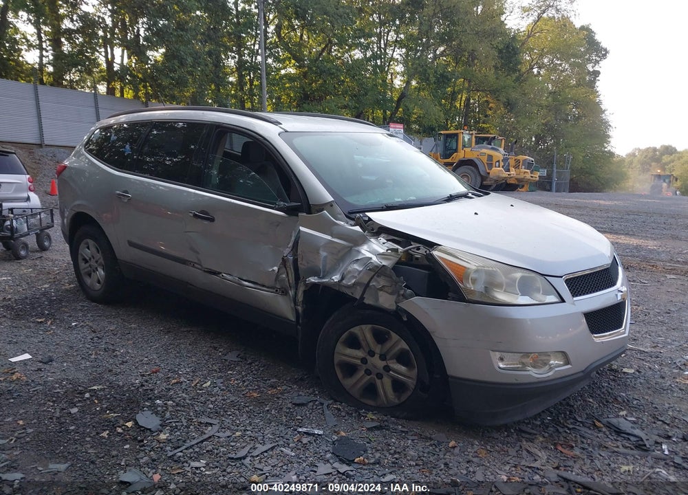 2011 CHEVROLET TRAVERSE LS VIN: 1GNKREED5BJ310740