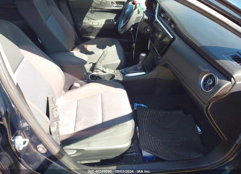 2017 TOYOTA COROLLA LE VIN: 2T1BURHE0HC910766