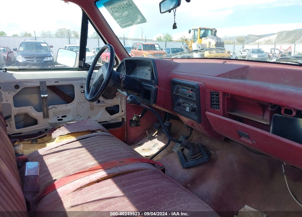 1988 FORD F150 VIN: 1FTEF14N6JPB33581