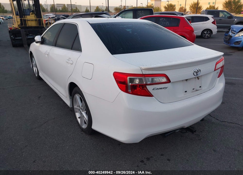 2013 TOYOTA CAMRY SE VIN: 4T1BF1FK1DU713232