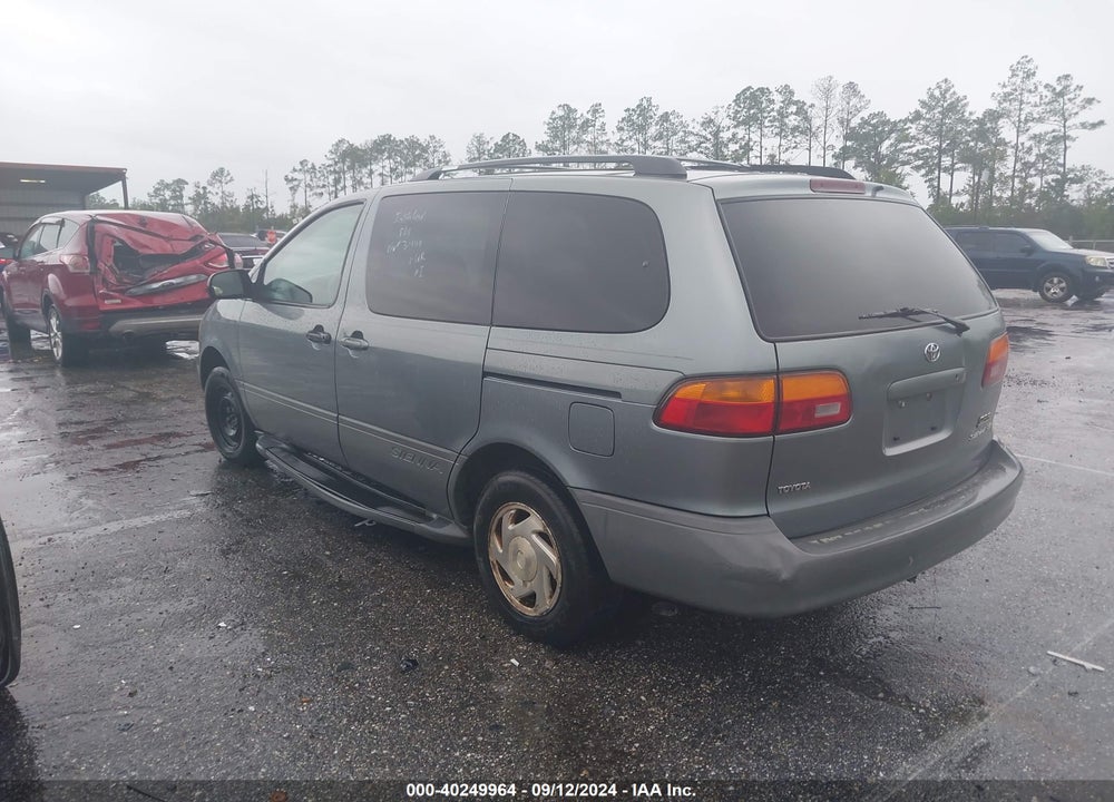 2000 TOYOTA SIENNA LE VIN: 4T3ZF13C1YU314118