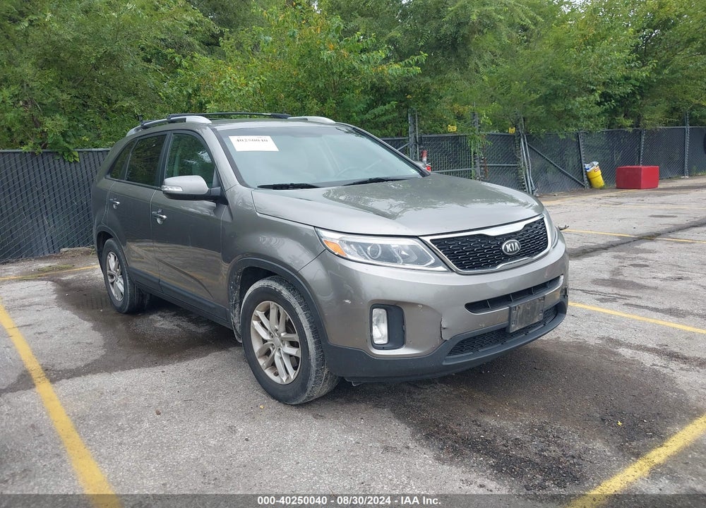 2014 KIA SORENTO VIN: 5XYKT4A64EG433574