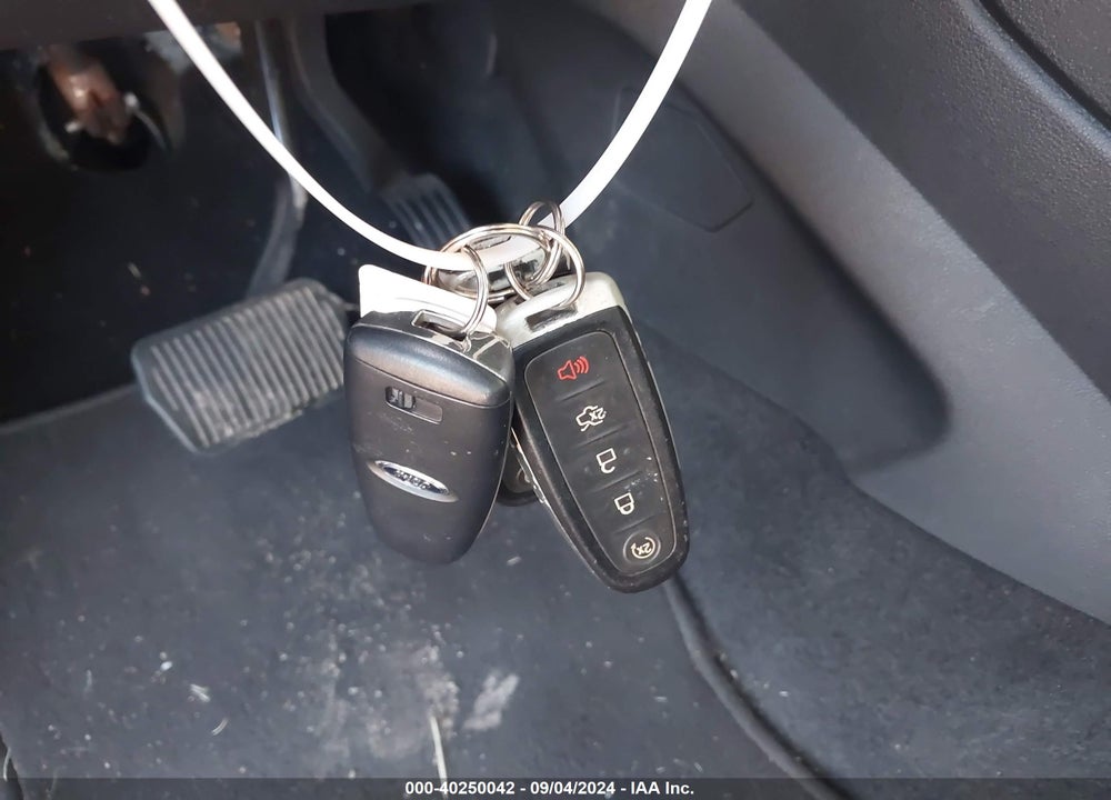 2016 FORD ESCAPE TITANIUM VIN: 1FMCU9J97GUA27455