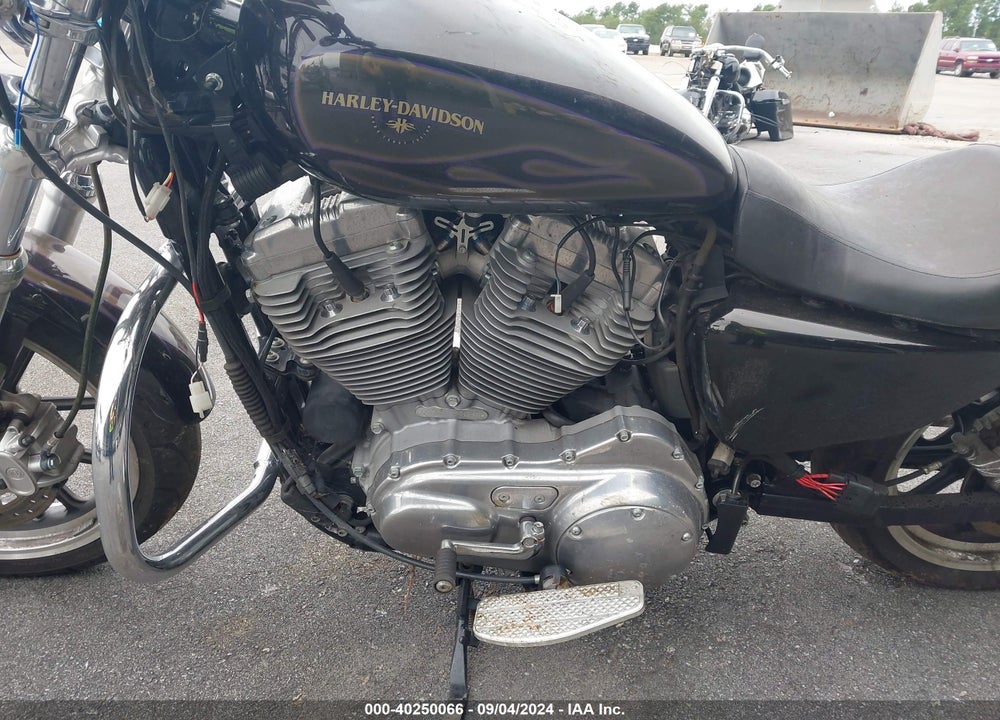 2017 HARLEY-DAVIDSON XL883 SUPERLOW VIN: 1HD4CR214HC434126