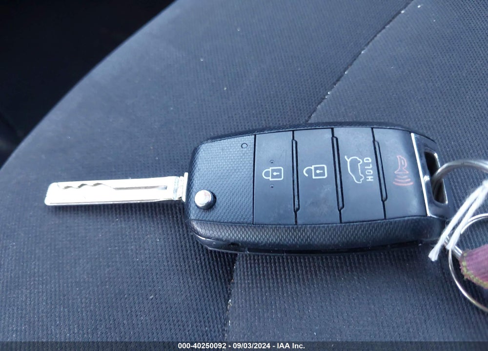 2014 KIA SOUL VIN: KNDJN2A23E7109052