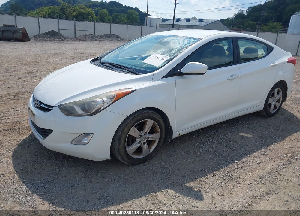 2013 HYUNDAI ELANTRA GLS VIN: 5NPDH4AE9DH302634