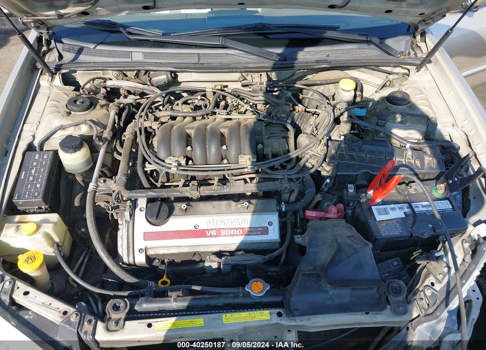 2001 NISSAN MAXIMA GXE VIN: JN1CA31DX1T615364