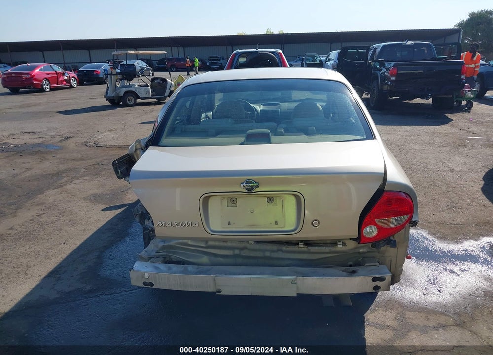 2001 NISSAN MAXIMA GXE VIN: JN1CA31DX1T615364