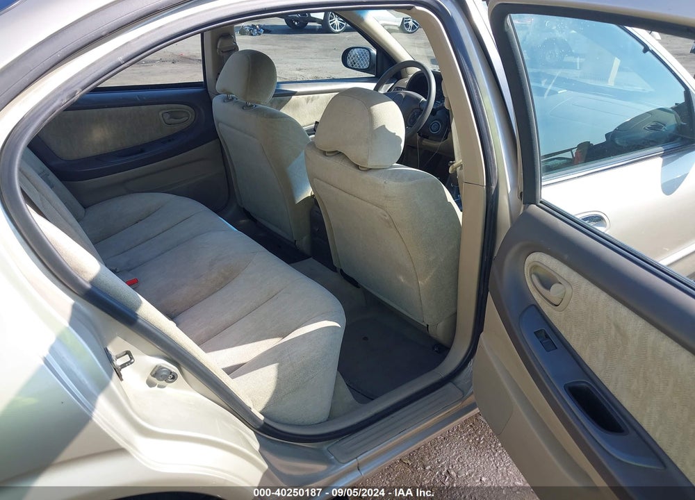 2001 NISSAN MAXIMA GXE VIN: JN1CA31DX1T615364
