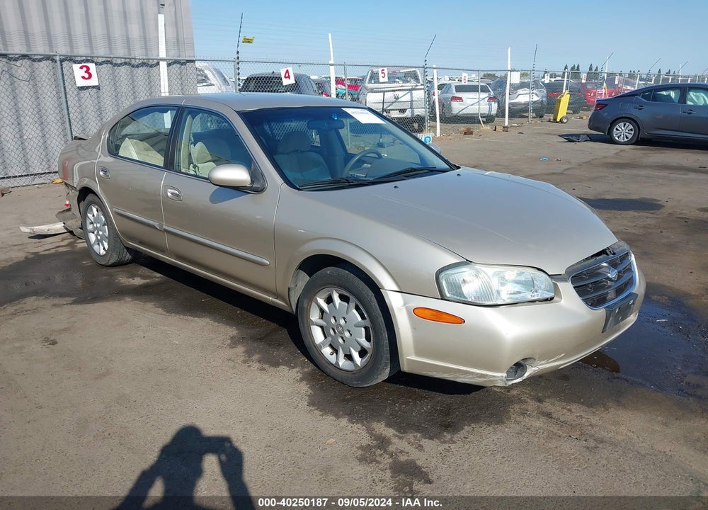 2001 NISSAN MAXIMA GXE VIN: JN1CA31DX1T615364