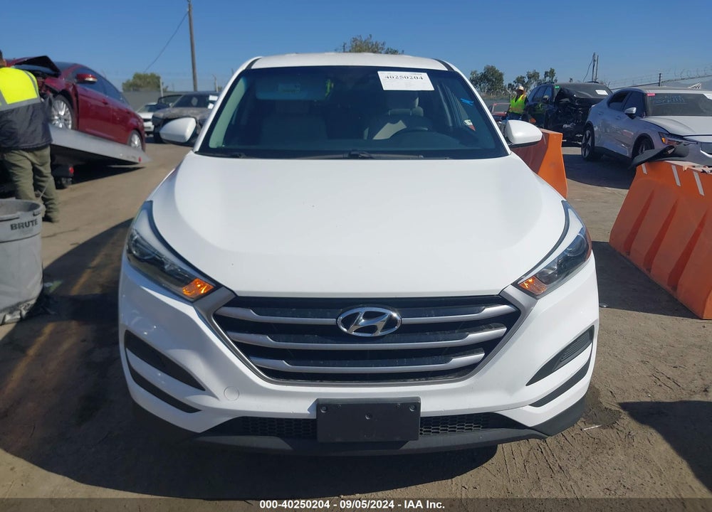 2018 HYUNDAI TUCSON SE VIN: KM8J23A46JU768041