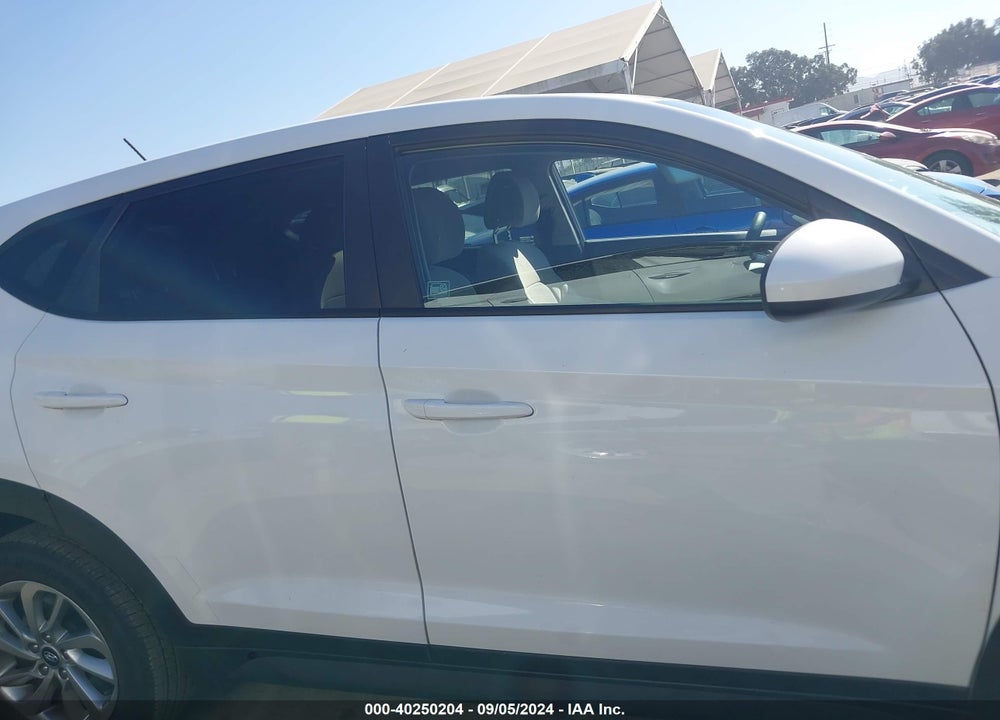2018 HYUNDAI TUCSON SE VIN: KM8J23A46JU768041