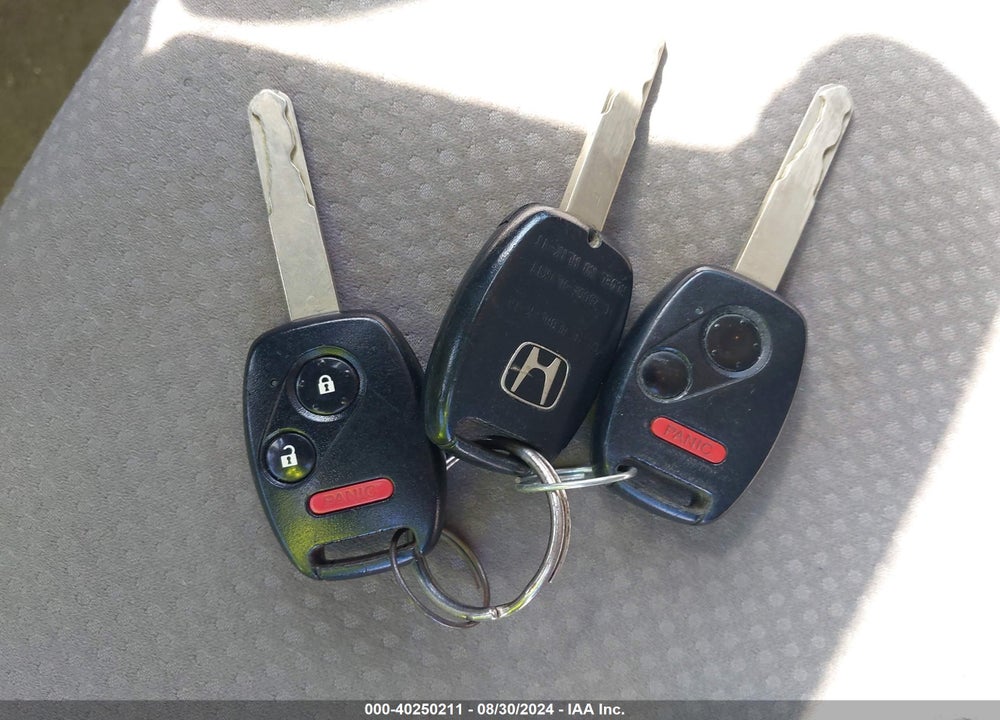 2008 HONDA CR-V VIN: JHLRE483X8C043028