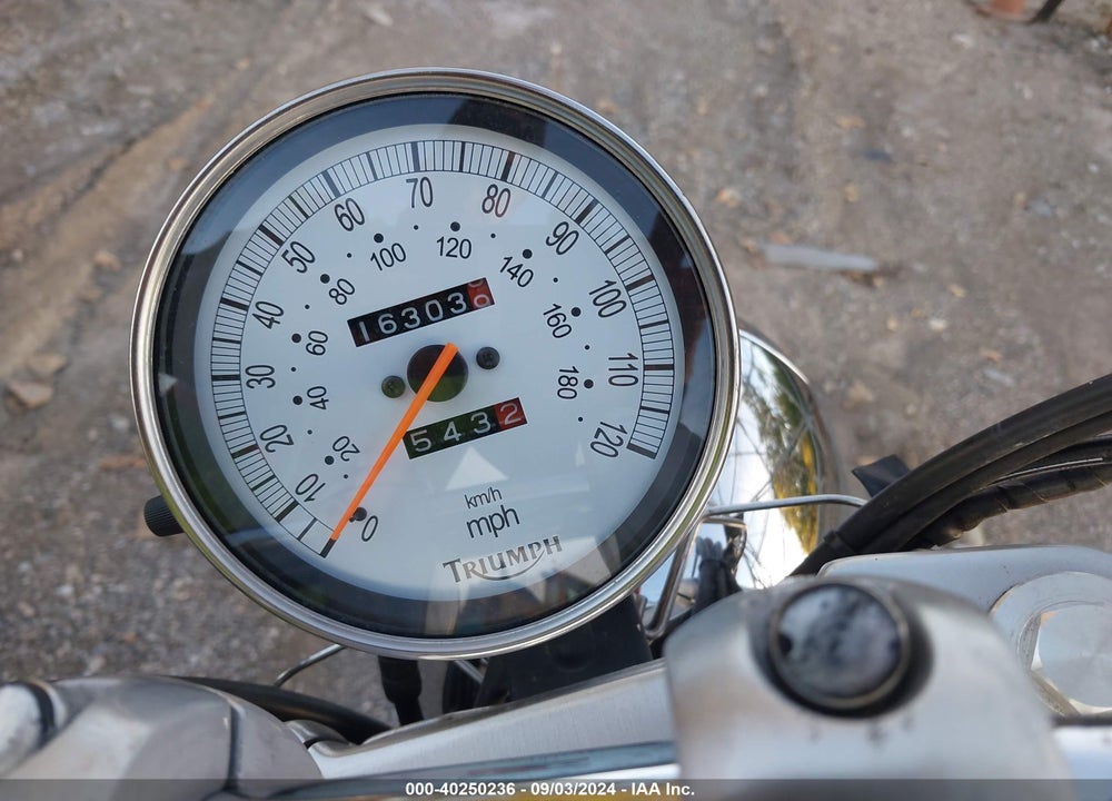 2004 TRIUMPH MOTORCYCLE SPEED MASTER VIN: SMT915JN94J187039