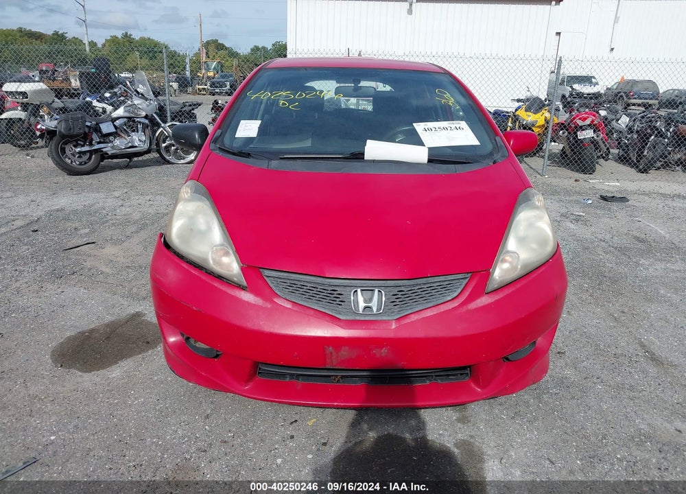 2011 HONDA FIT SPORT VIN: JHMGE8H56BC003595