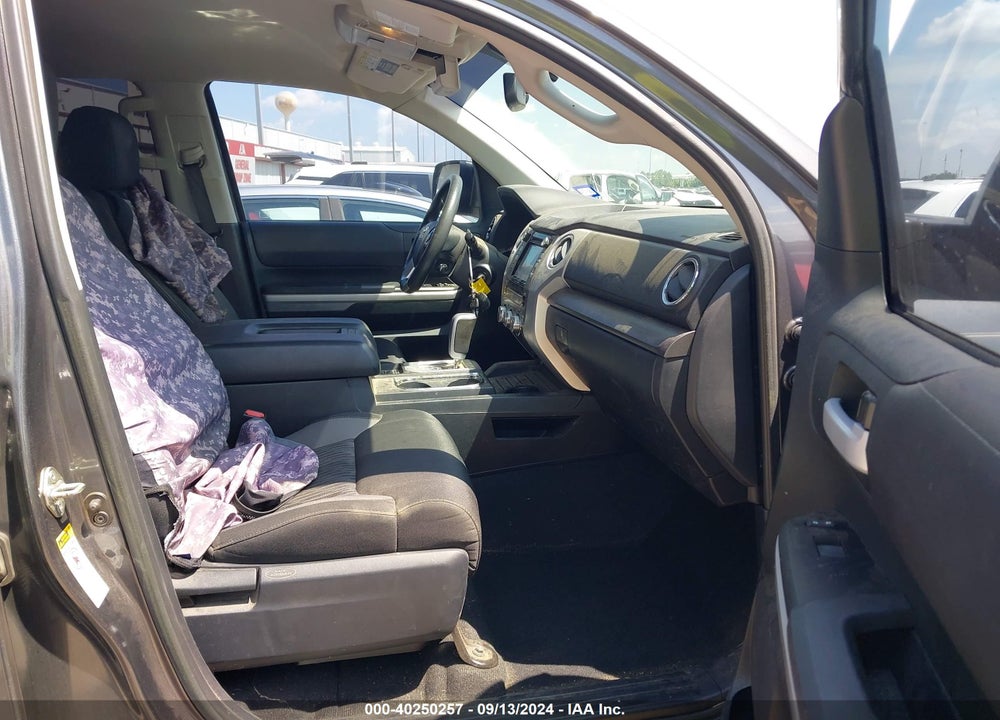 2016 TOYOTA TUNDRA SR5 5.7L V8 VIN: 5TFEW5F17GX211232