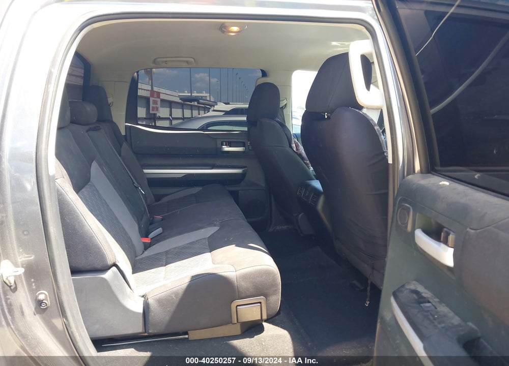 2016 TOYOTA TUNDRA SR5 5.7L V8 VIN: 5TFEW5F17GX211232