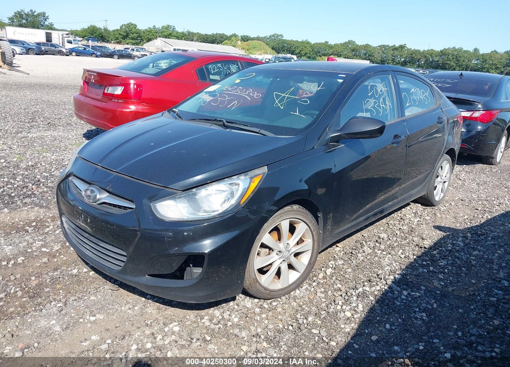 2013 HYUNDAI ACCENT GLS VIN: KMHCU4AEXDU339832