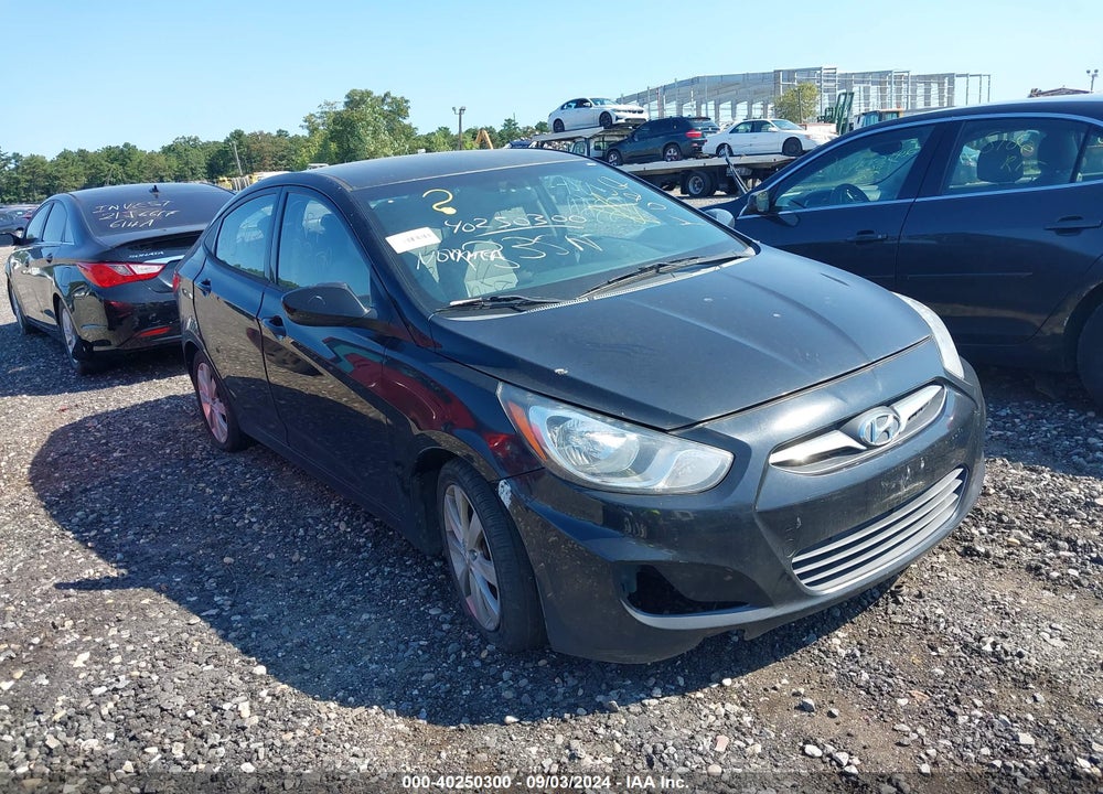 2013 HYUNDAI ACCENT GLS VIN: KMHCU4AEXDU339832