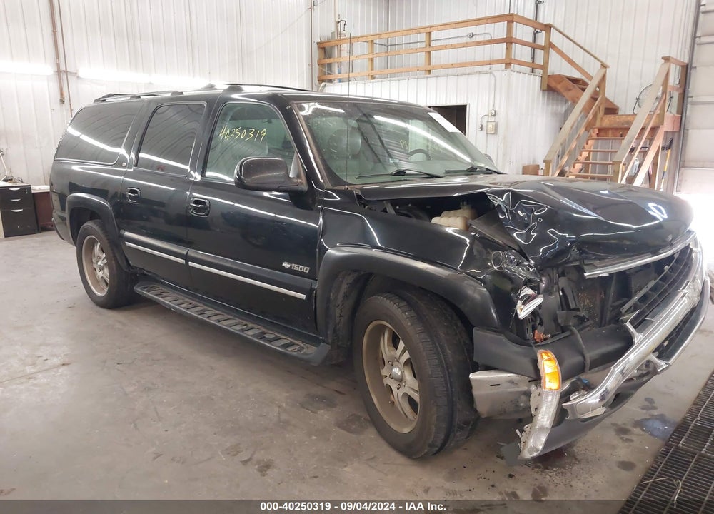 2000 CHEVROLET SUBURBAN 1500 LT VIN: 3GNFK16T1YG213601