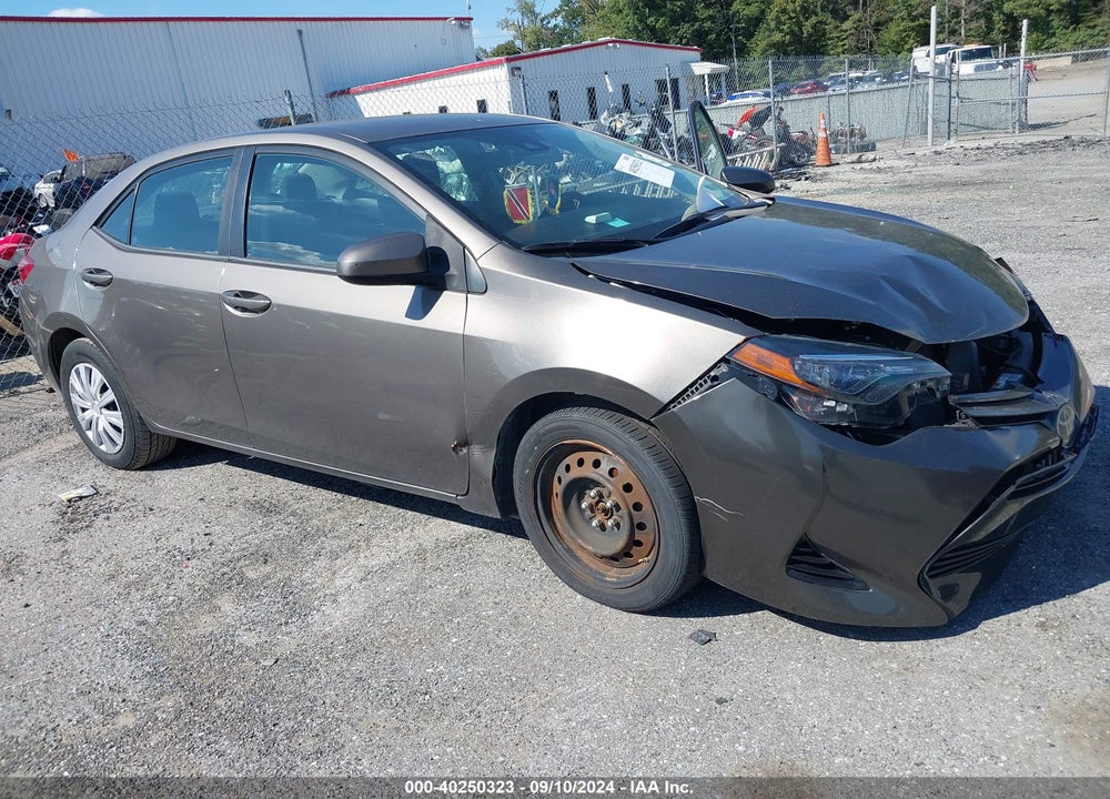 2018 TOYOTA COROLLA LE VIN: 2T1BURHE2JC106538