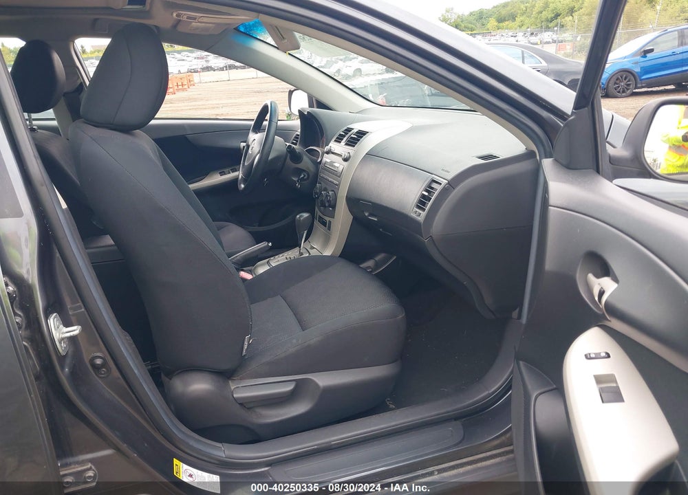 2010 TOYOTA COROLLA S VIN: 2T1BU4EE7AC452852