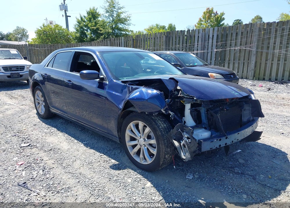 2016 CHRYSLER 300 LIMITED VIN: 2C3CCARG8GH261588