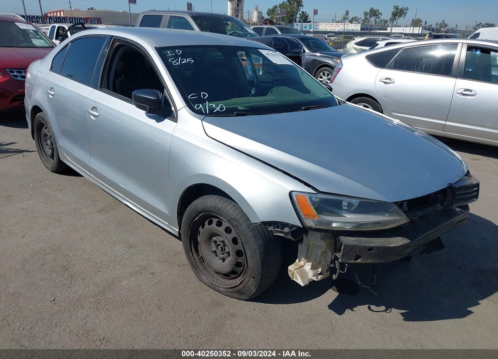 2011 VOLKSWAGEN JETTA 2.0L S VIN: 3VW2K7AJ2BM074617