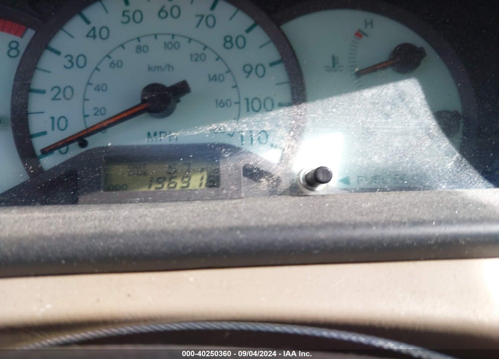 2004 TOYOTA COROLLA LE VIN: 2T1BR32E44C309250