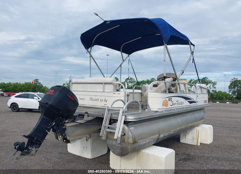 2008 SUNTRACKER PARTY BARGE SIGNATURE SERIES VIN: BUJ06792E808