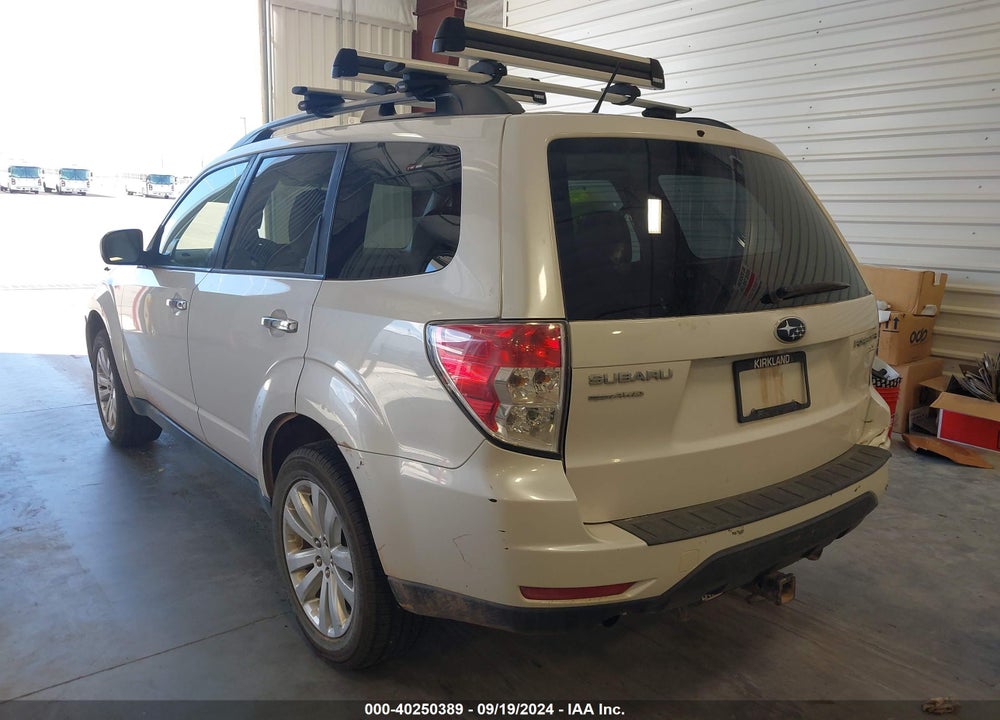 2013 SUBARU FORESTER 2.5X PREMIUM VIN: JF2SHADC7DH440396