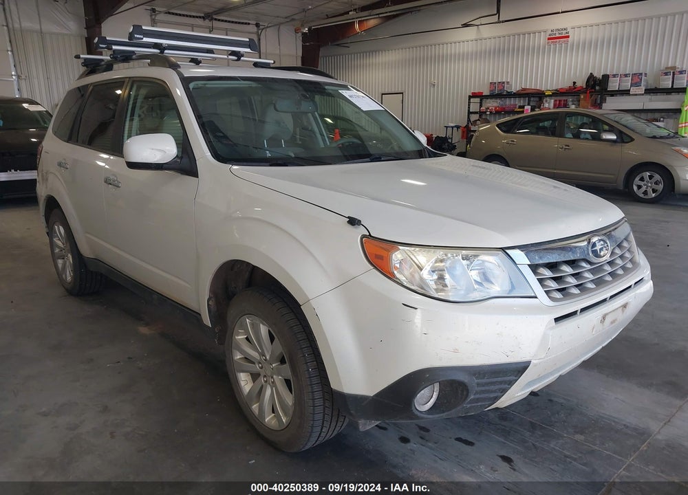 2013 SUBARU FORESTER 2.5X PREMIUM VIN: JF2SHADC7DH440396